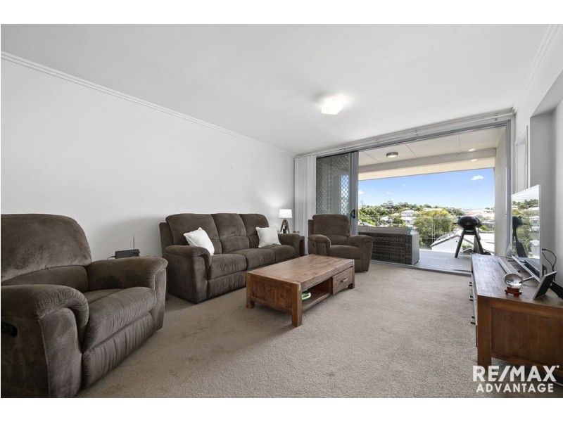 6/52 Yamboyna Street, Manly QLD 4179