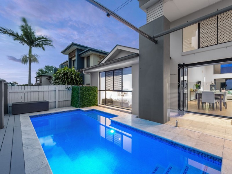 2 Letitia Close, Wakerley QLD 4154