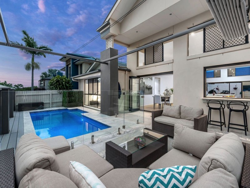 2 Letitia Close, Wakerley QLD 4154