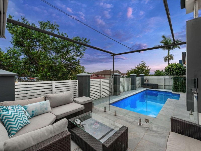 2 Letitia Close, Wakerley QLD 4154