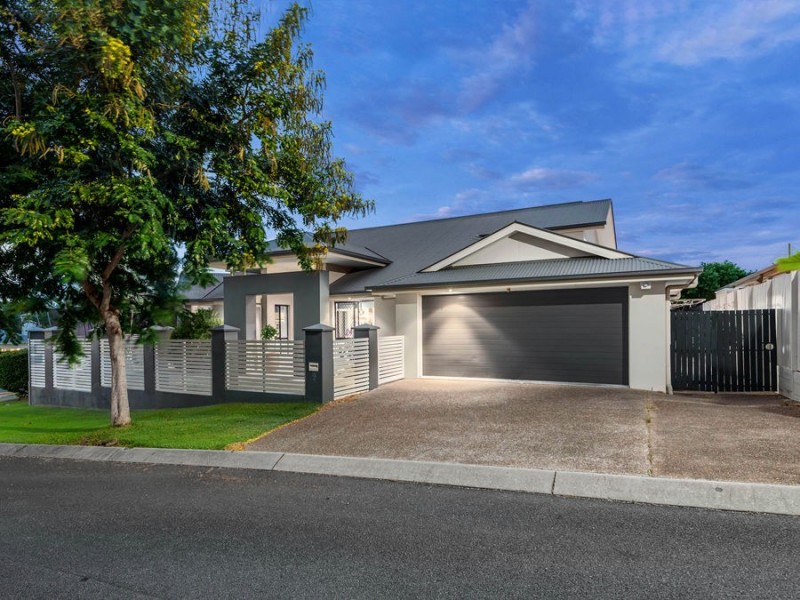 2 Letitia Close, Wakerley QLD 4154