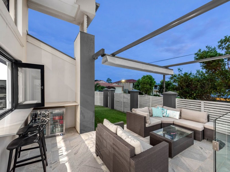 2 Letitia Close, Wakerley QLD 4154