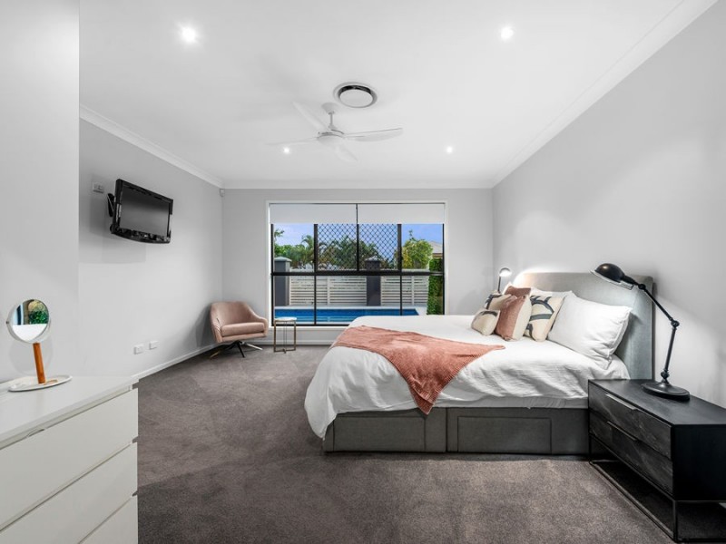 2 Letitia Close, Wakerley QLD 4154