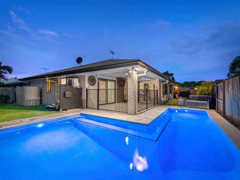 31 Paperbark Place, Wakerley QLD 4154