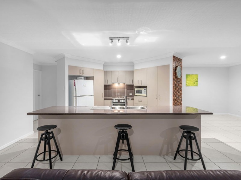 31 Paperbark Place, Wakerley QLD 4154