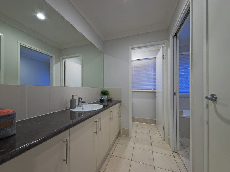 31 Paperbark Place, Wakerley QLD 4154