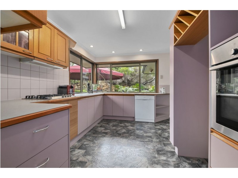 30 Emmett Street, Wynnum West QLD 4178