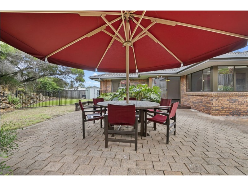 30 Emmett Street, Wynnum West QLD 4178