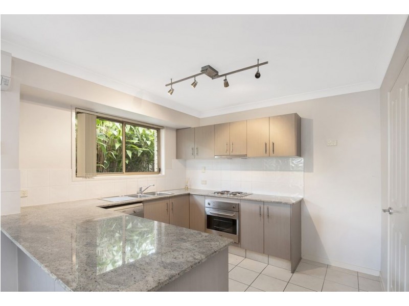 11 Lexey Crescent, Wakerley QLD 4154