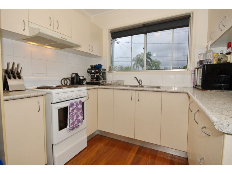 25 Cavell Street, Birkdale QLD 4159