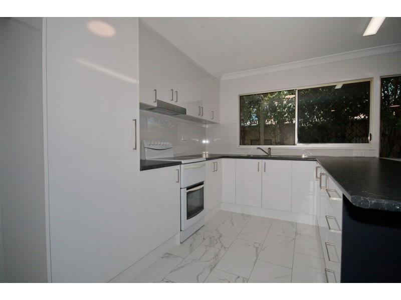 126 Cameron Parade, Wynnum QLD 4178