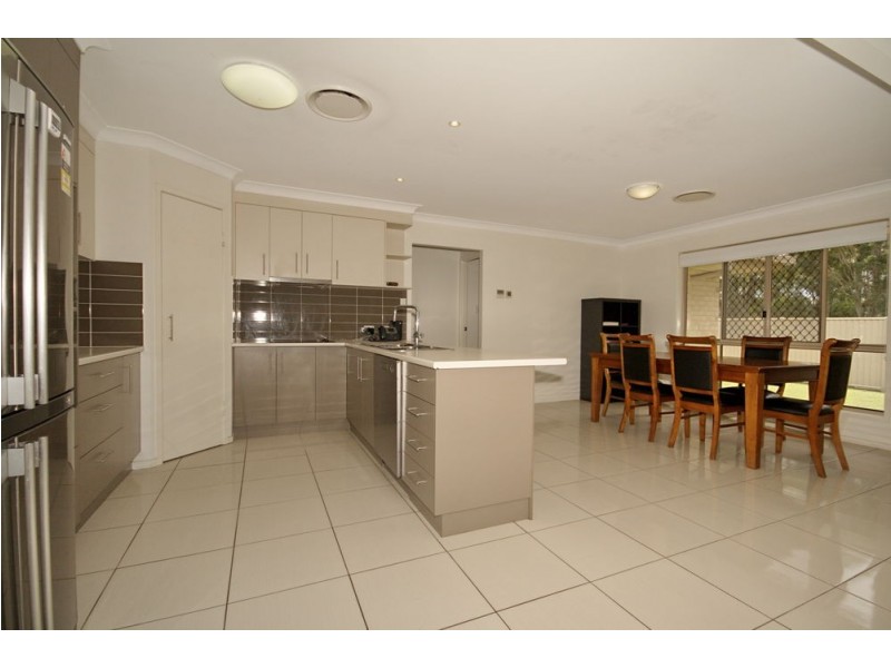 1 Yering Place, Wynnum West QLD 4178