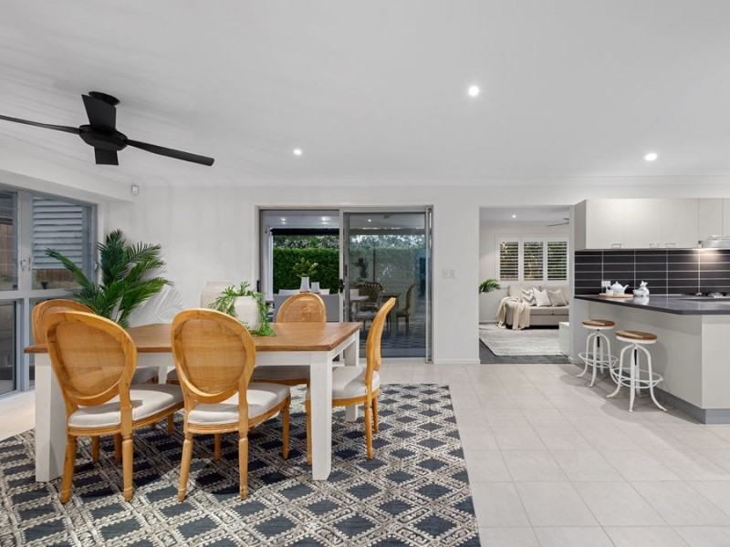 20 Lachlan Drive, Wakerley QLD 4154