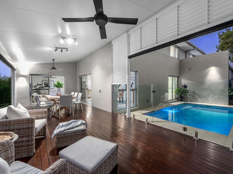 20 Lachlan Drive, Wakerley QLD 4154