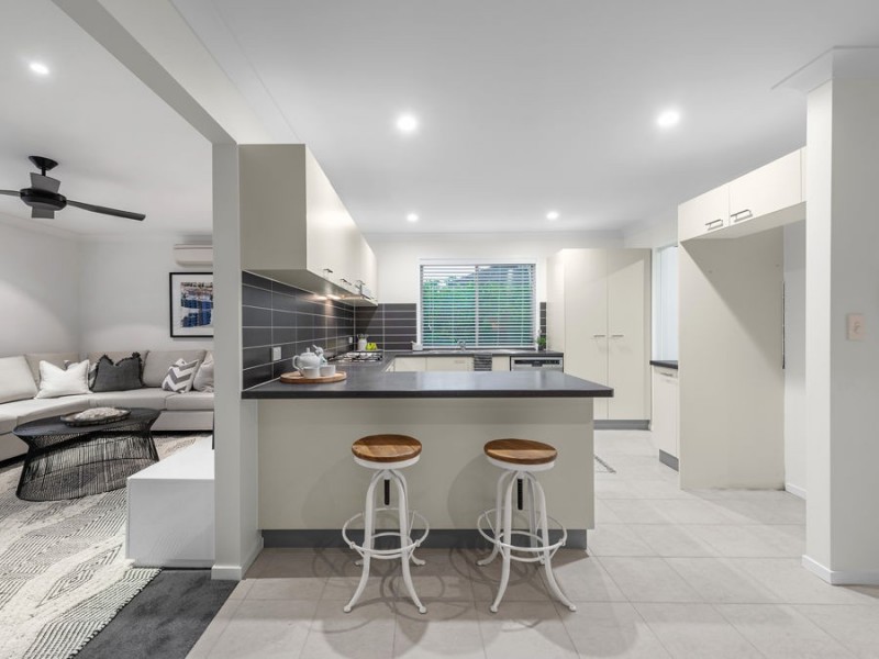 20 Lachlan Drive, Wakerley QLD 4154