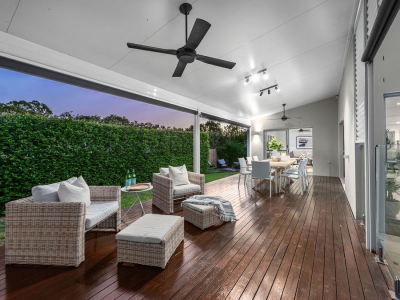 20 Lachlan Drive, Wakerley QLD 4154