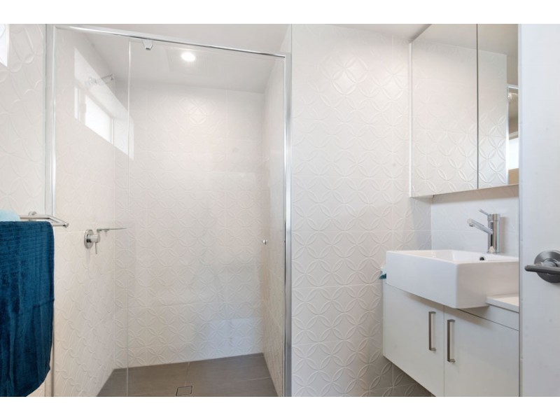 15 Besham Parade, Wynnum QLD 4178