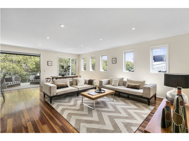 42 St Catherines Tce, Wynnum QLD 4178