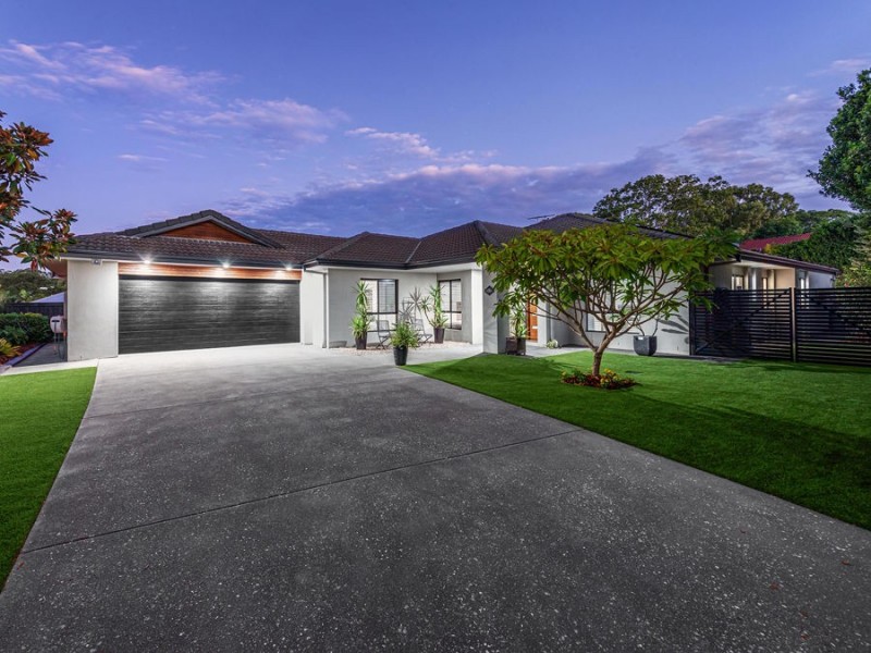 39 Izzies Place, Wakerley QLD 4154