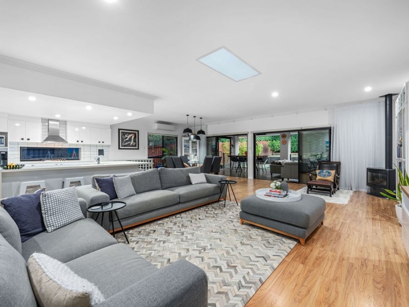 39 Izzies Place, Wakerley QLD 4154