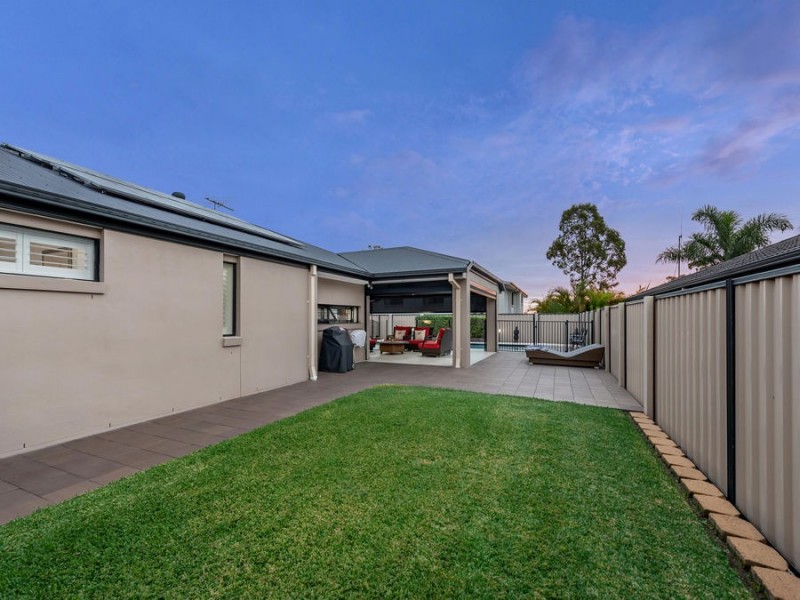17 Senden Crescent, Manly West QLD 4179