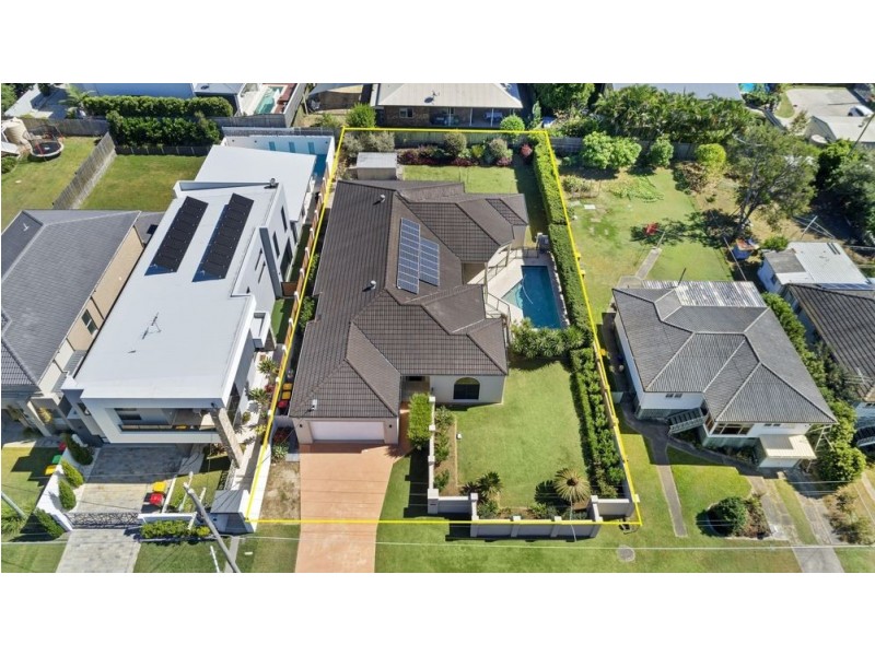 17 Thorne Street, Carina QLD 4152