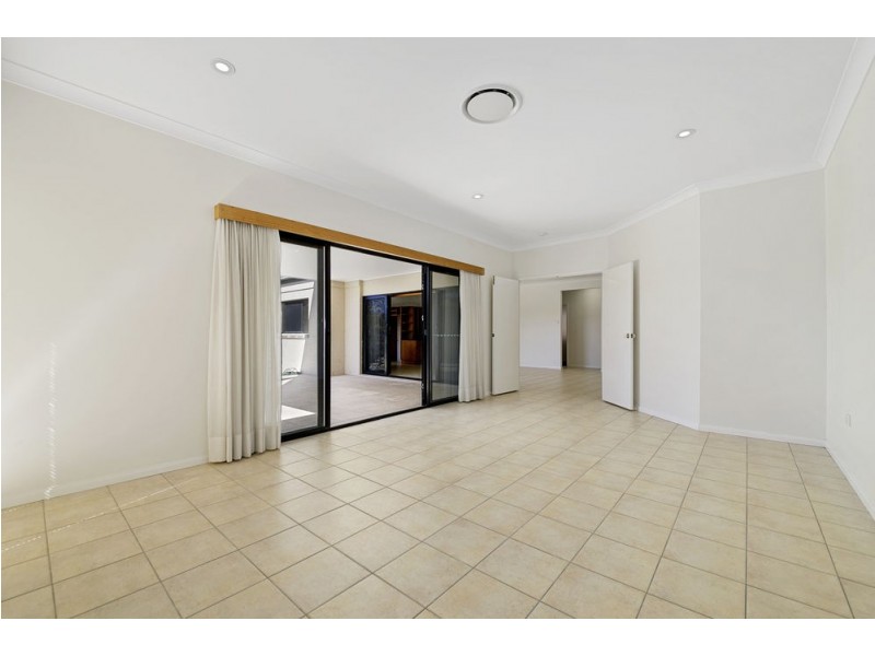 17 Thorne Street, Carina QLD 4152