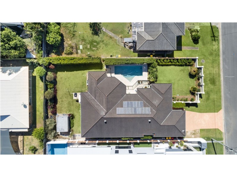 17 Thorne Street, Carina QLD 4152