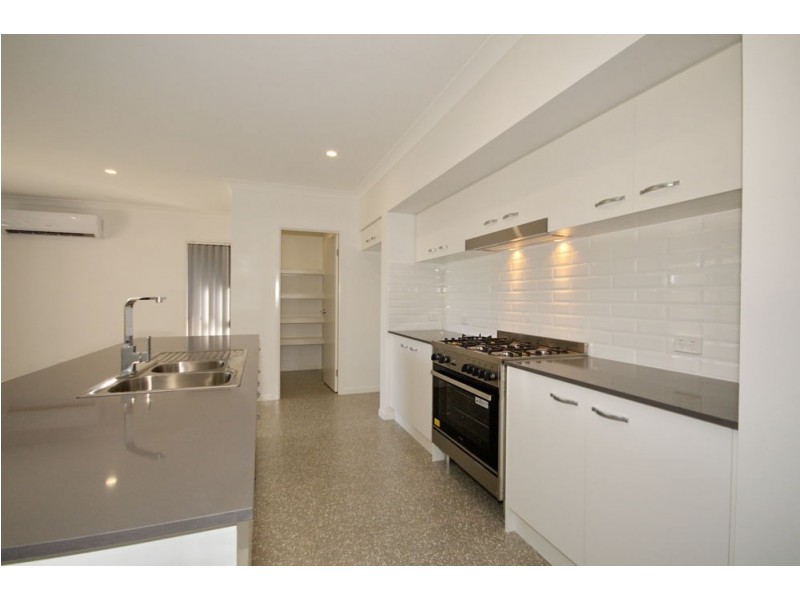 7c Marty Street, Wynnum West QLD 4178