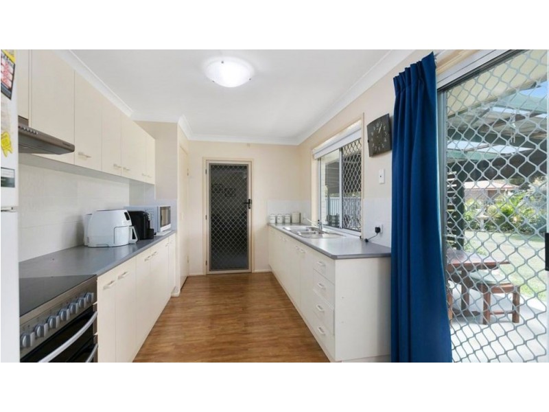 62 Jacaranda St, Wynnum West QLD 4178