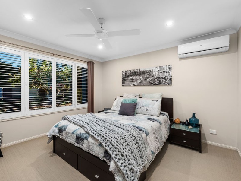 10 Jasmine Street, Wakerley QLD 4154