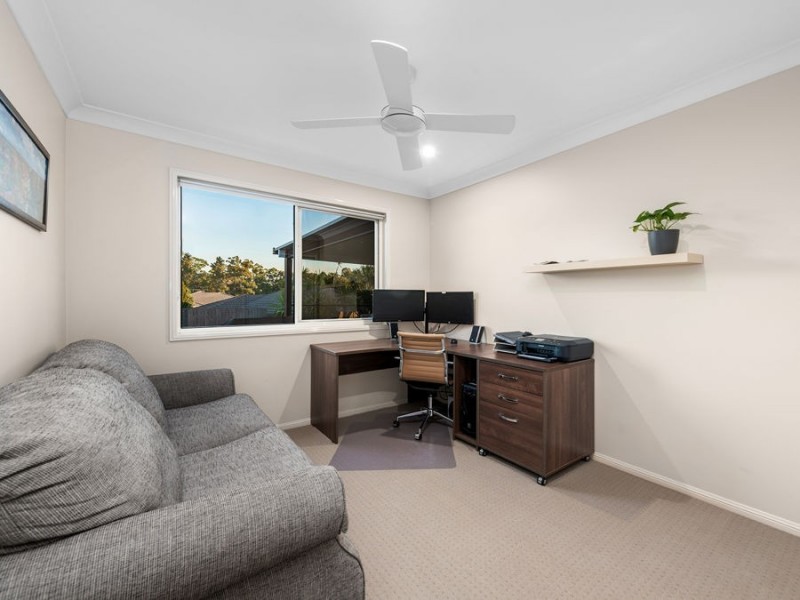 10 Jasmine Street, Wakerley QLD 4154
