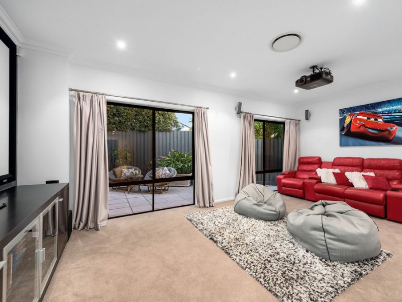 24 Brokenwood Circuit, Gumdale QLD 4154