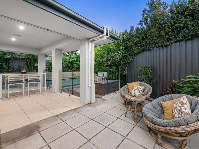 24 Brokenwood Circuit, Gumdale QLD 4154