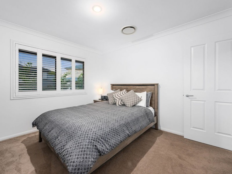 24 Brokenwood Circuit, Gumdale QLD 4154