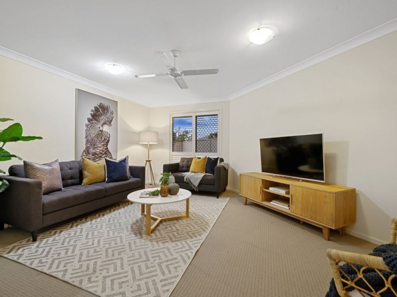 8 Malia Court, Wynnum West QLD 4178