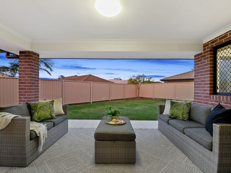 8 Malia Court, Wynnum West QLD 4178