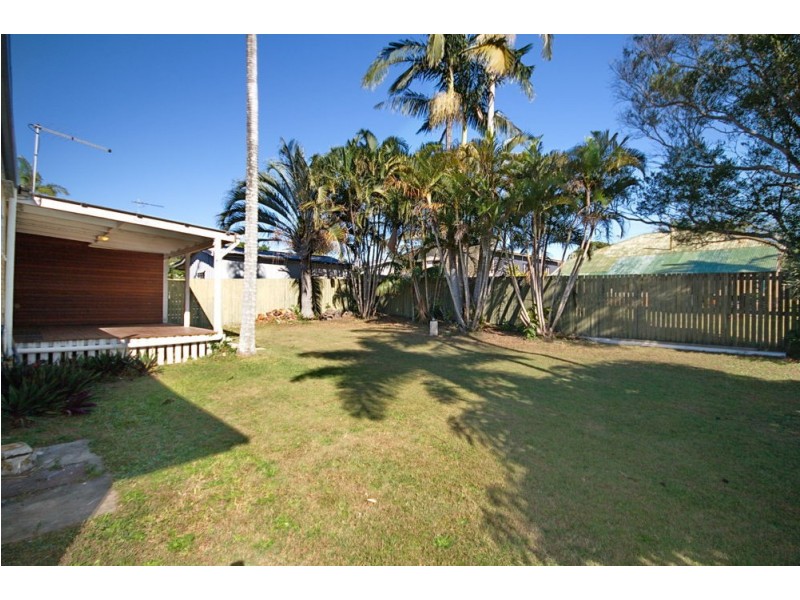 13 Brockworth Street, Wynnum West QLD 4178