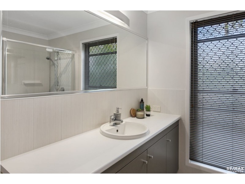 89 Petersen Street, Wynnum QLD 4178