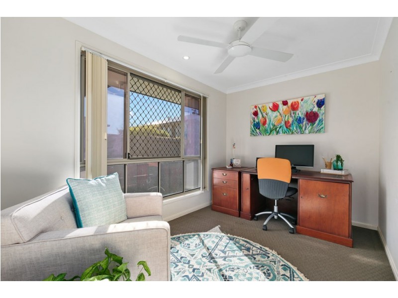 58 Schooner Circuit, Manly West QLD 4179