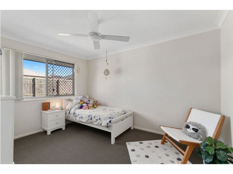 58 Schooner Circuit, Manly West QLD 4179