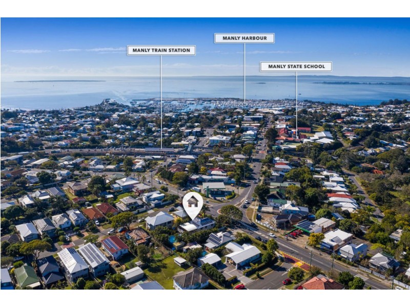 2 Gordon Parade, Manly QLD 4179