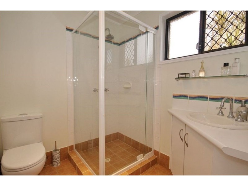 75 Hargreaves Road, Manly West QLD 4179