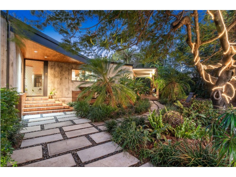 6 Sammys Place, Birkdale QLD 4159