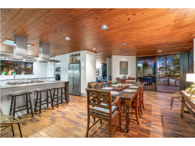 6 Sammys Place, Birkdale QLD 4159