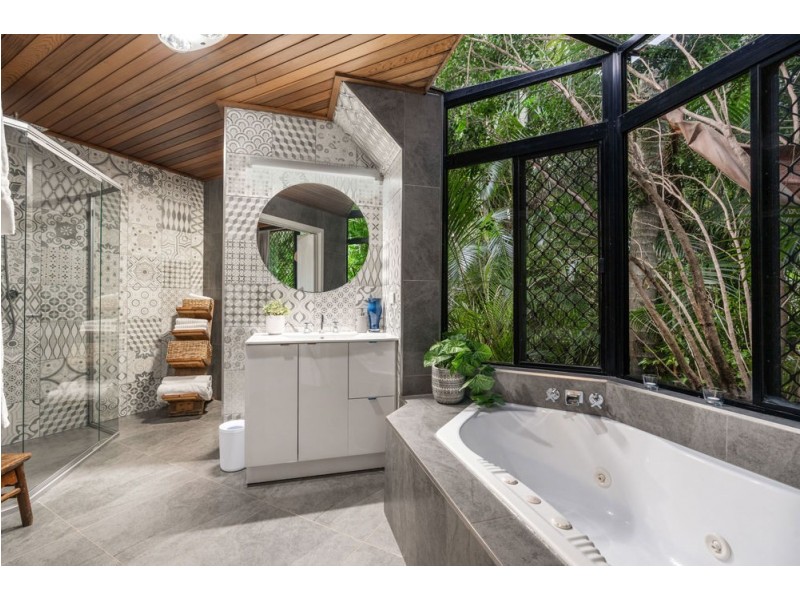 6 Sammys Place, Birkdale QLD 4159