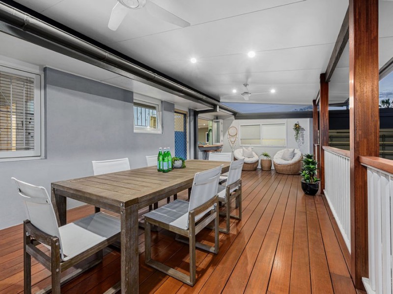 74 Hendren Street, Carina QLD 4152