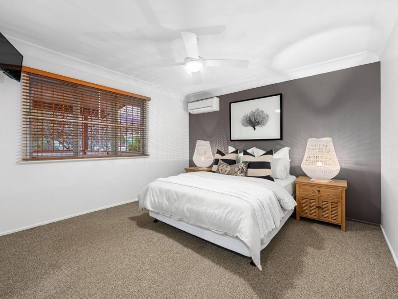 74 Hendren Street, Carina QLD 4152