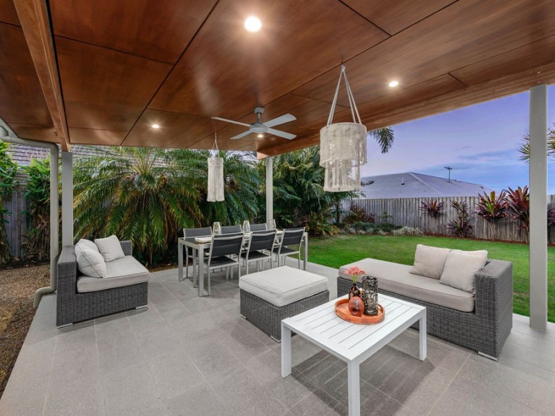 93 Mossvale Drive, Wakerley QLD 4154