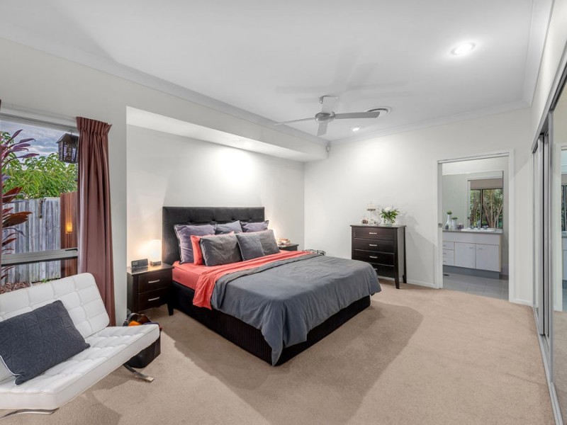 93 Mossvale Drive, Wakerley QLD 4154